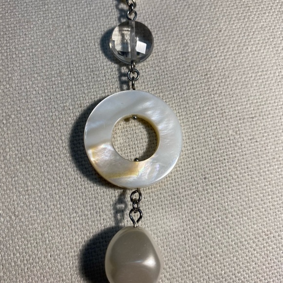 Pretty Pearl Set - Picture 5 of 16